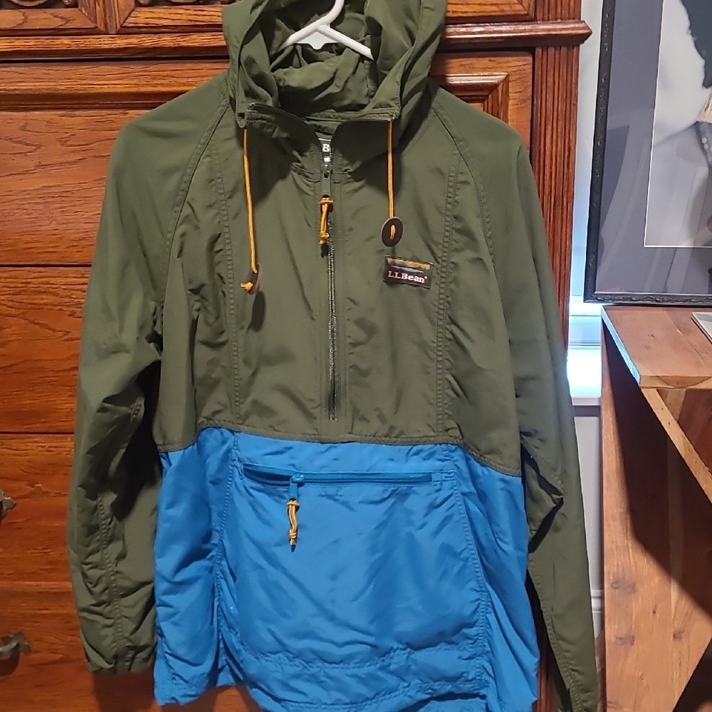 L.L. Bean Women's Green and Blue Jacket